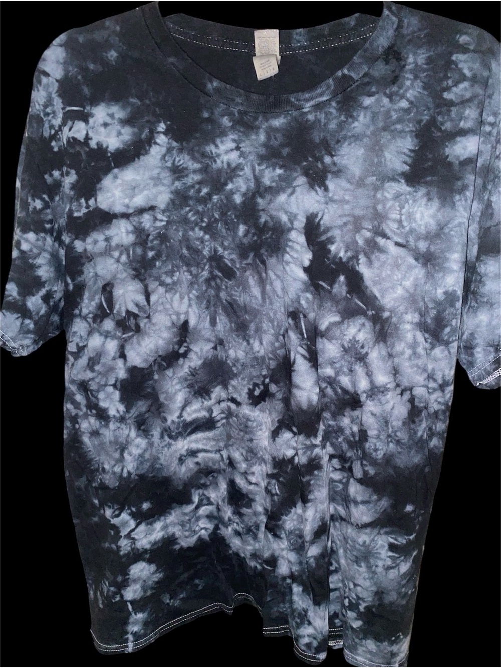 Tie dye T-shirt, unisex size large new without tags
